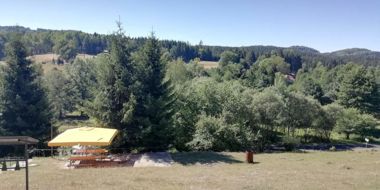 Olivin Kytlice Hiker Huts Hotell Exteriör bild