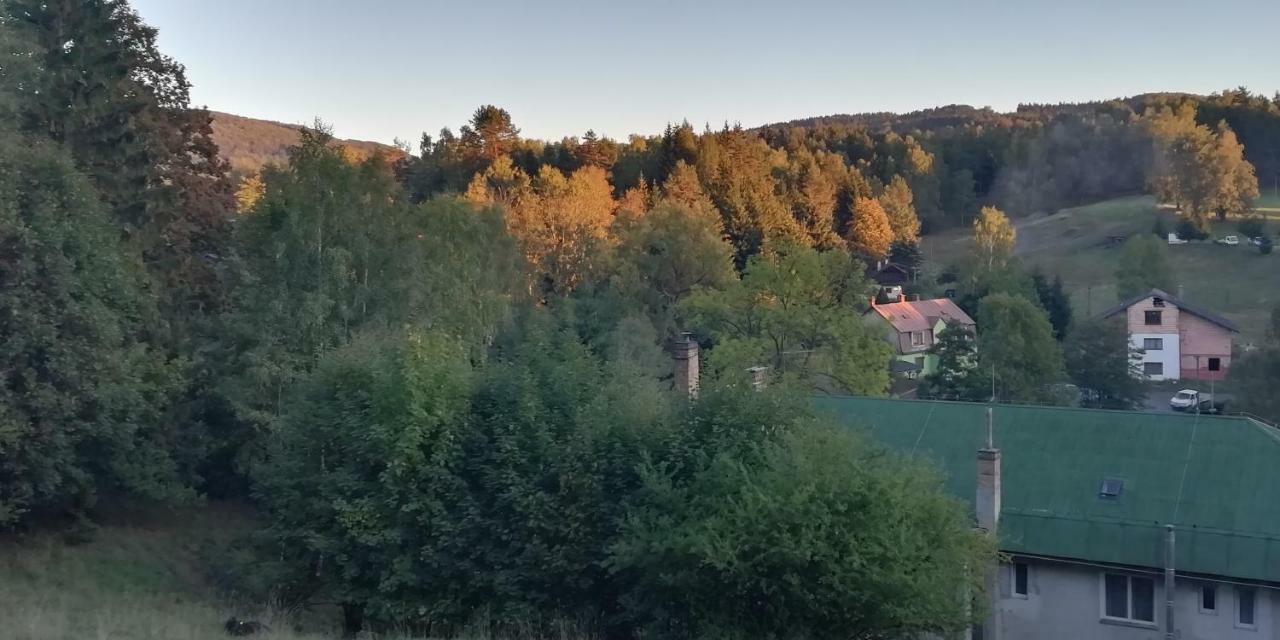 Olivin Kytlice Hiker Huts Hotell Exteriör bild